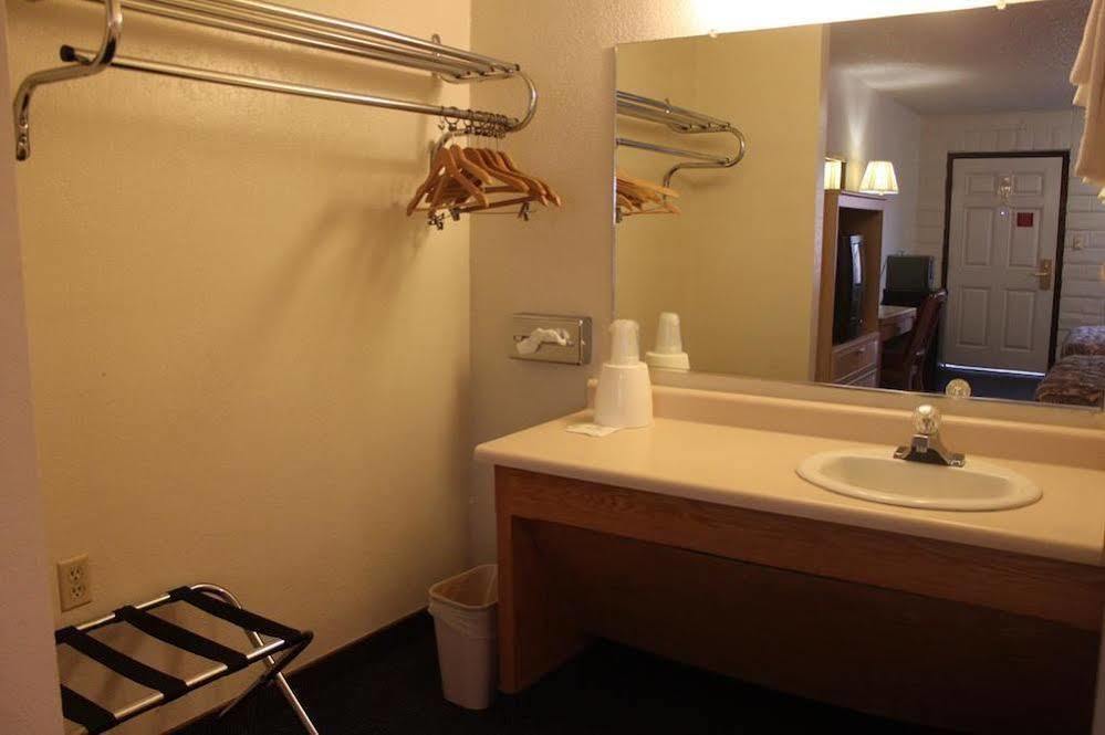 River Inn Susanville Extérieur photo